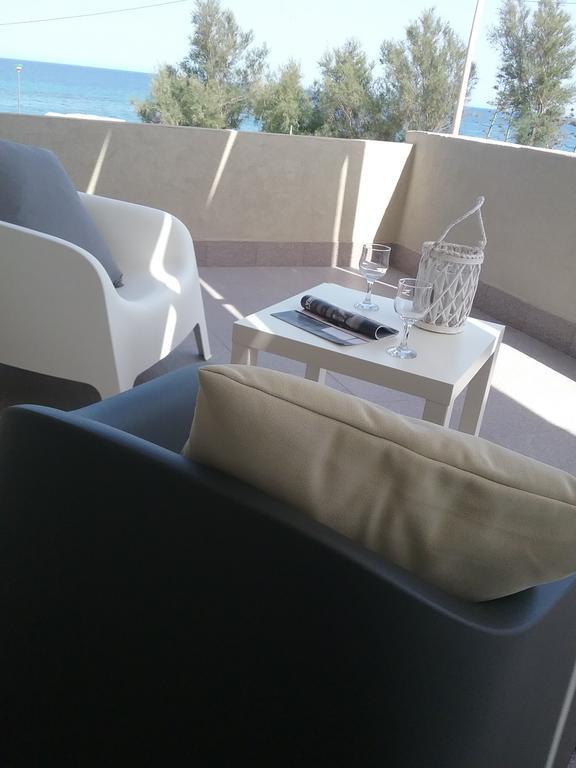 La Scogliera Bed & Breakfast Авола Екстериор снимка