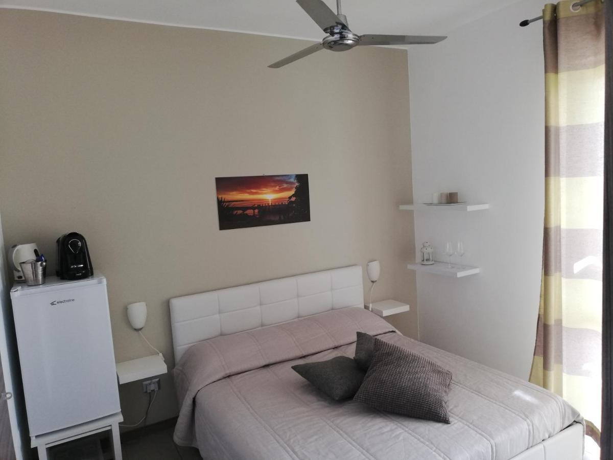La Scogliera Bed & Breakfast Авола Екстериор снимка